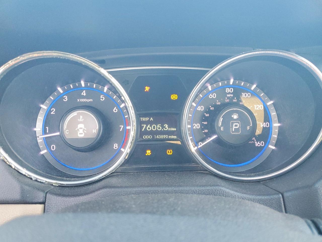 2011 HYUNDAI SONATA