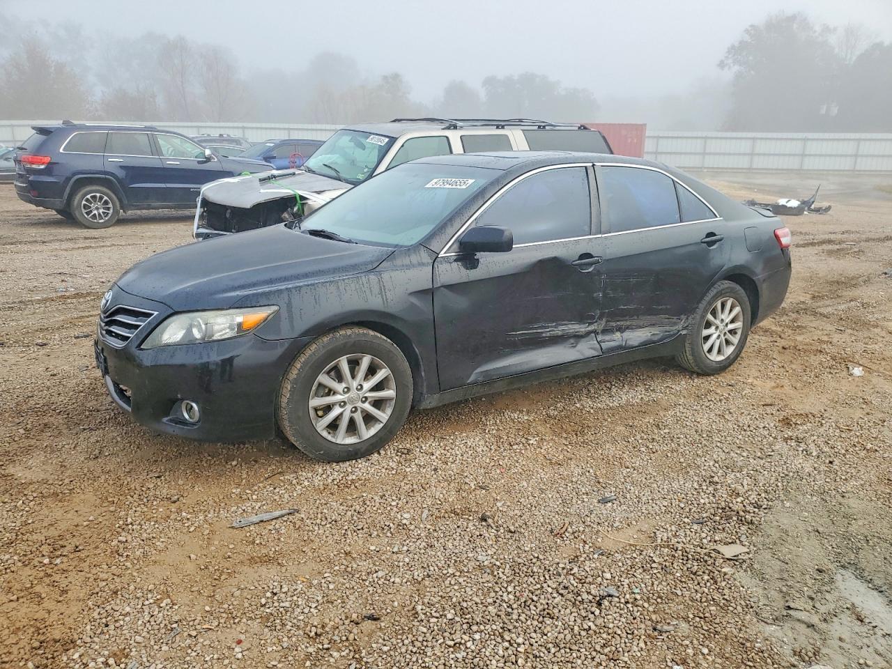 2011 TOYOTA CAMRY