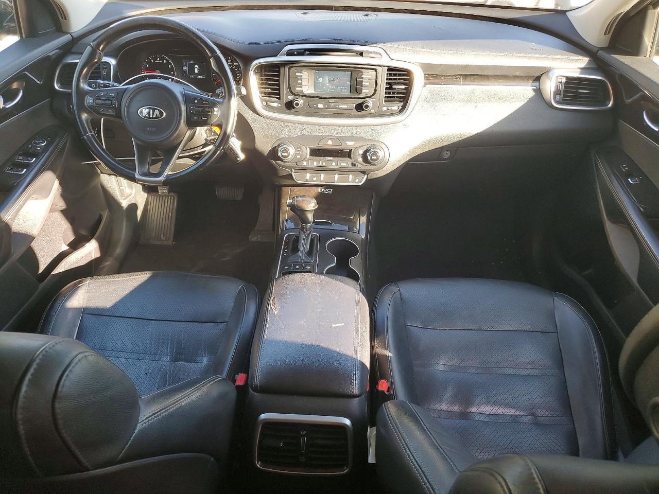 2016 KIA SORENTO