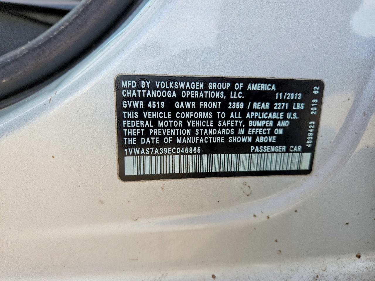 2014 VOLKSWAGEN Passat