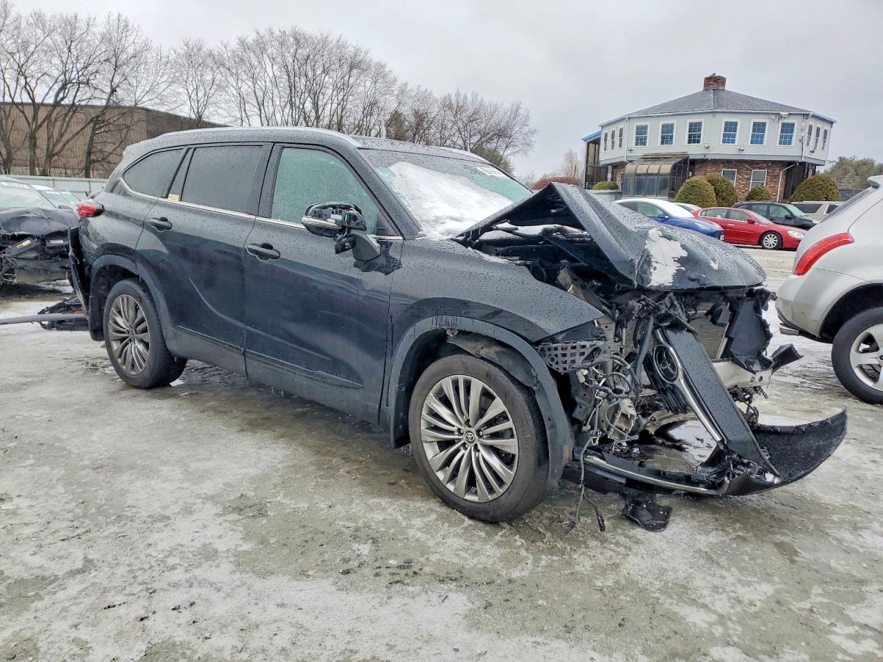 2021 TOYOTA HIGHLANDER