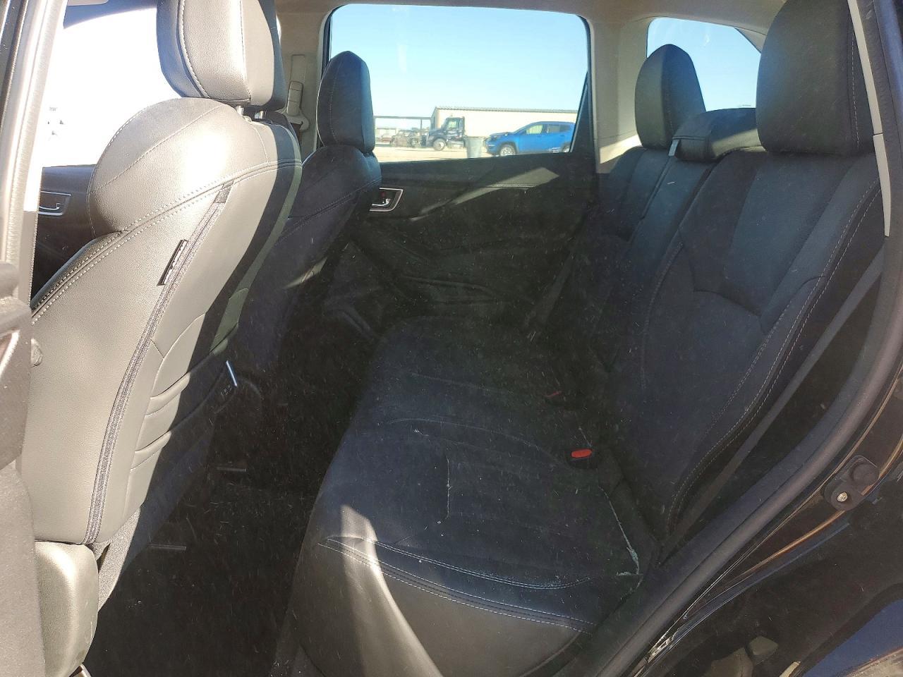 2023 SUBARU FORESTER