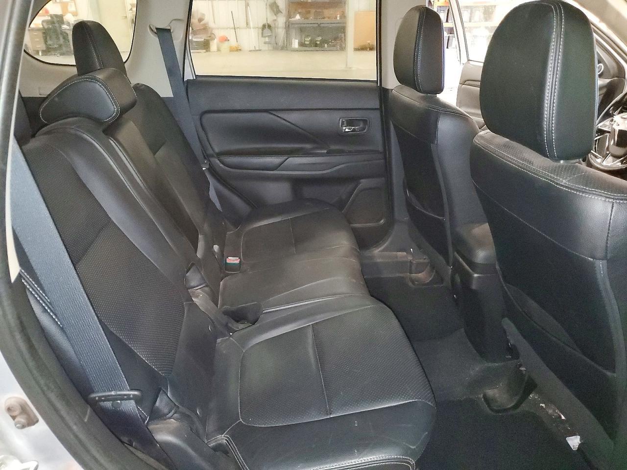 2017 MITSUBISHI outlander