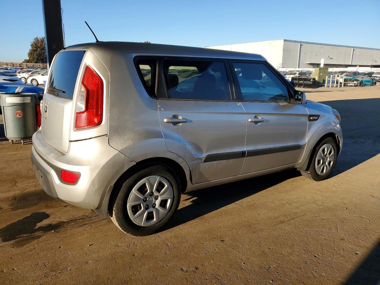 2013 KIA SOUL