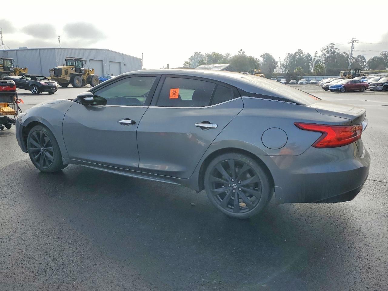 2017 NISSAN Maxima