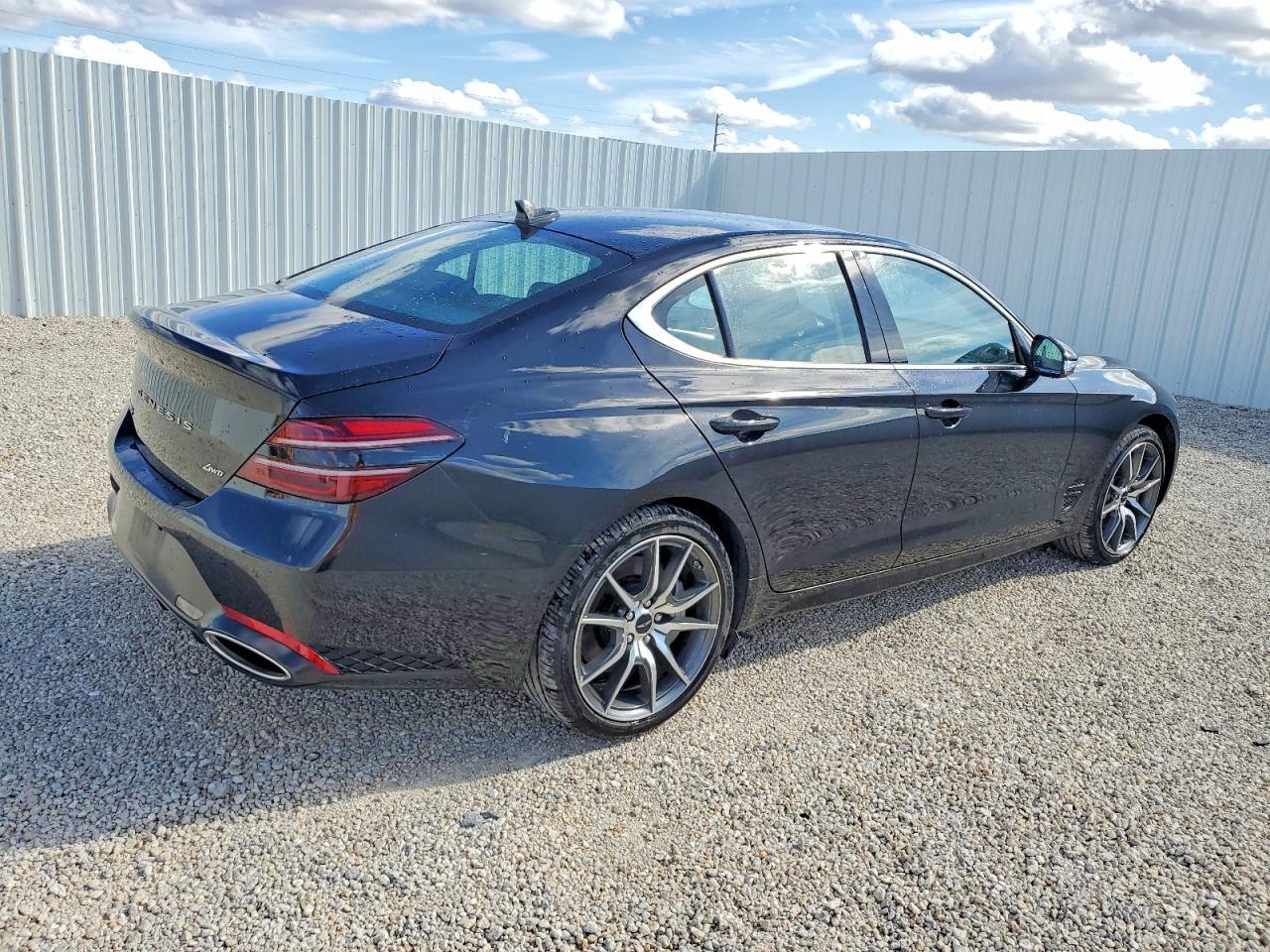 2025 GENESIS G70