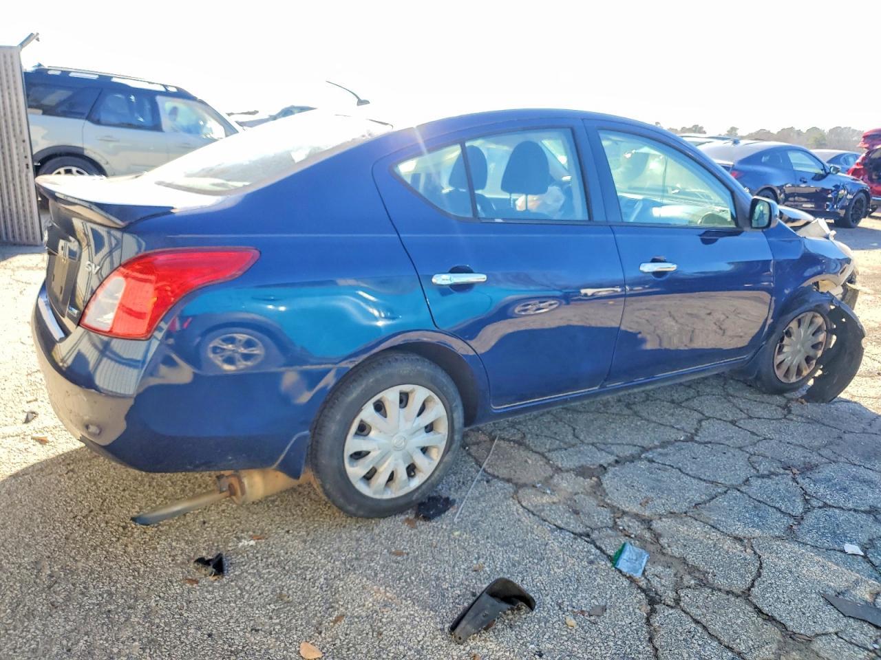 2014 NISSAN VERSA