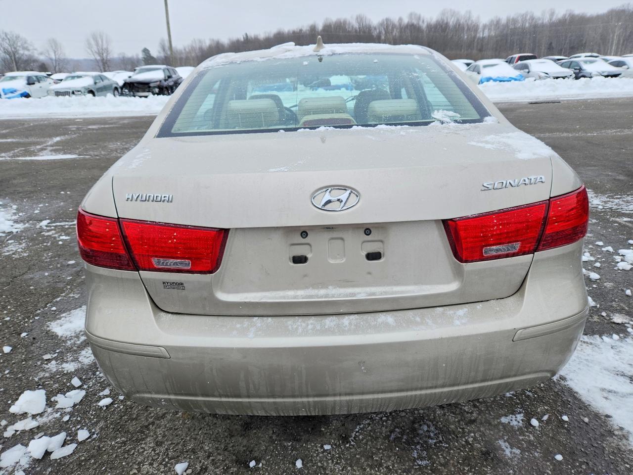 2010 HYUNDAI SONATA