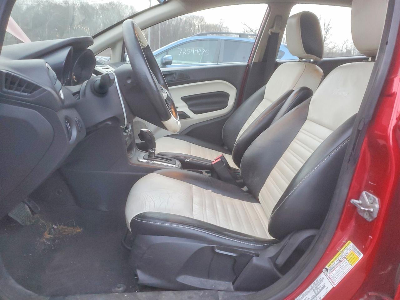 2012 FORD Fiesta