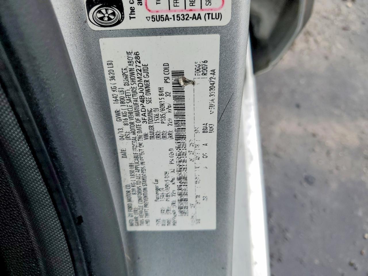 2013 FORD Fiesta