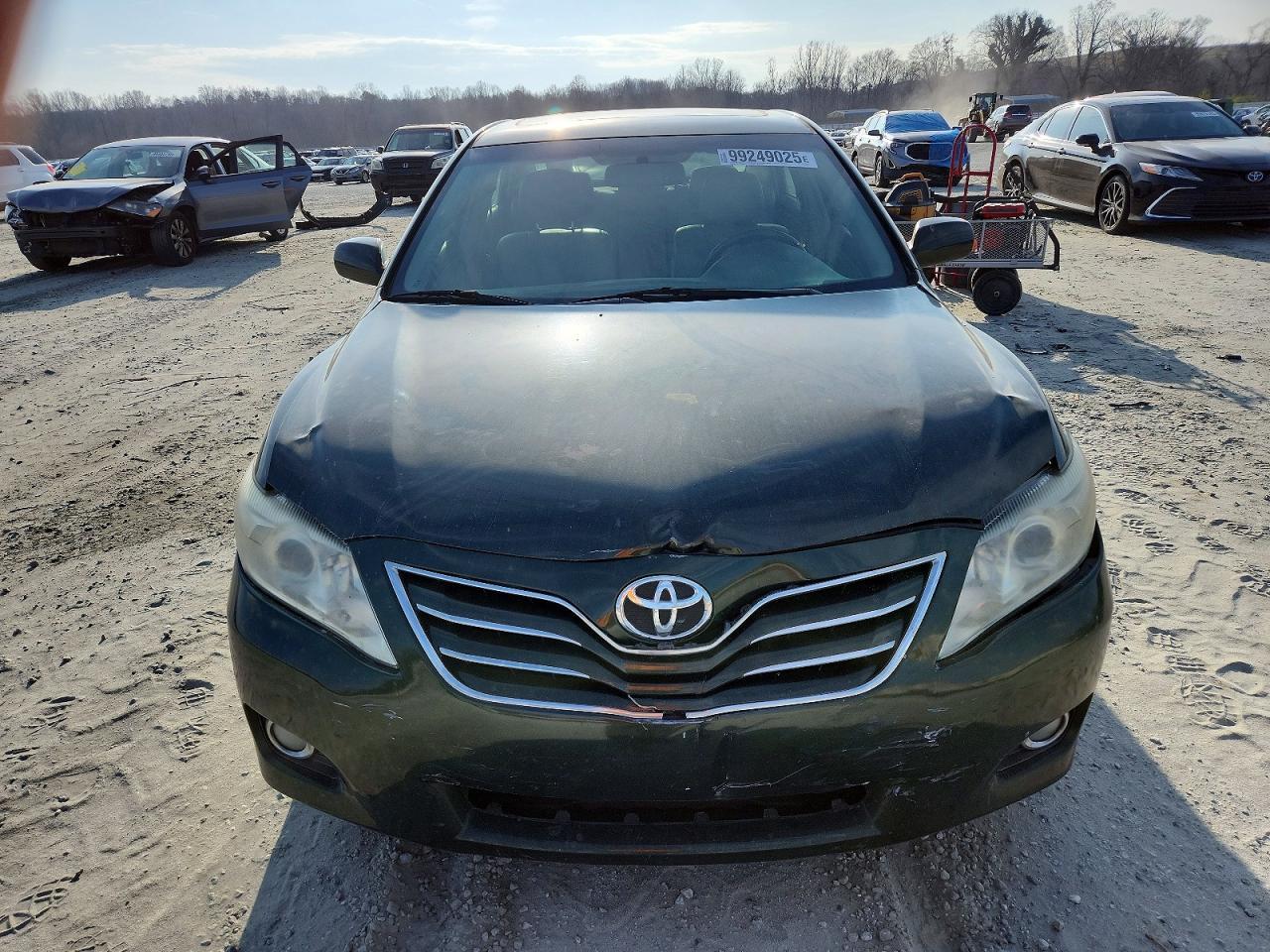 2011 TOYOTA CAMRY