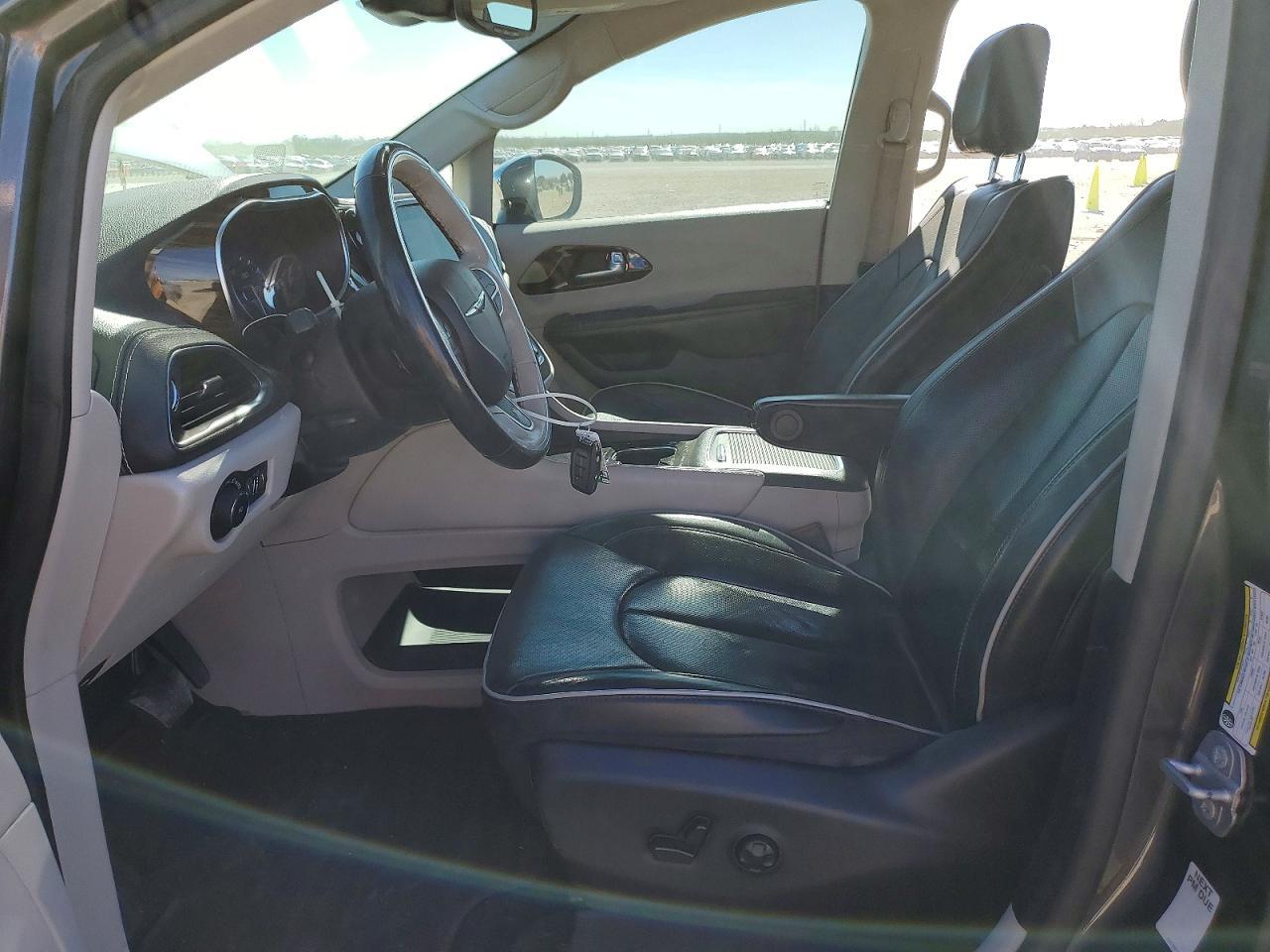2021 CHRYSLER Pacifica