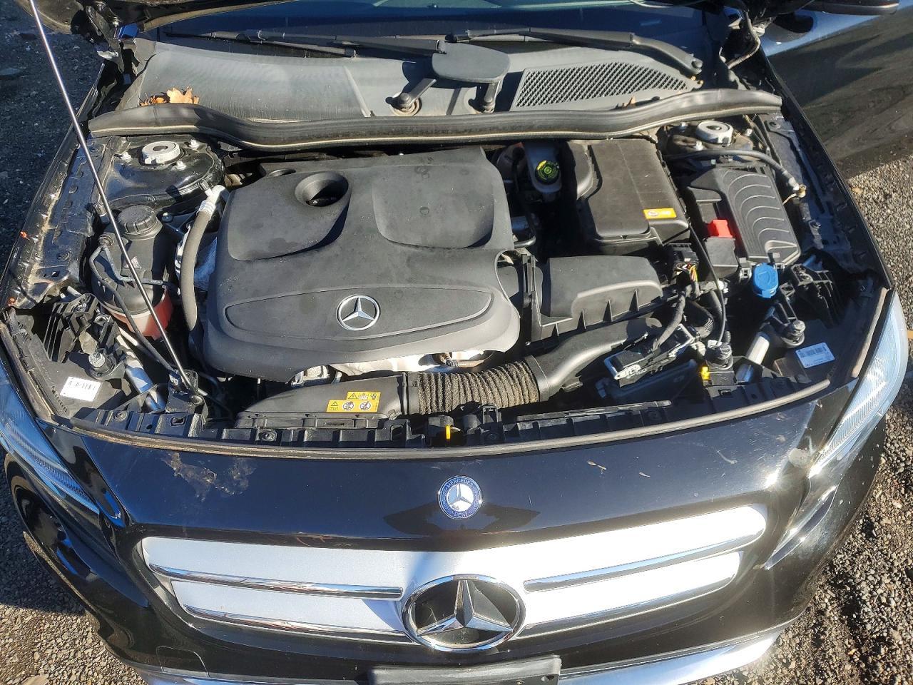 2016 MERCEDES-BENZ