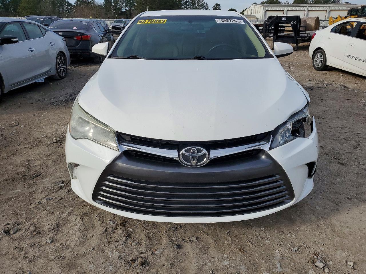 2017 TOYOTA CAMRY