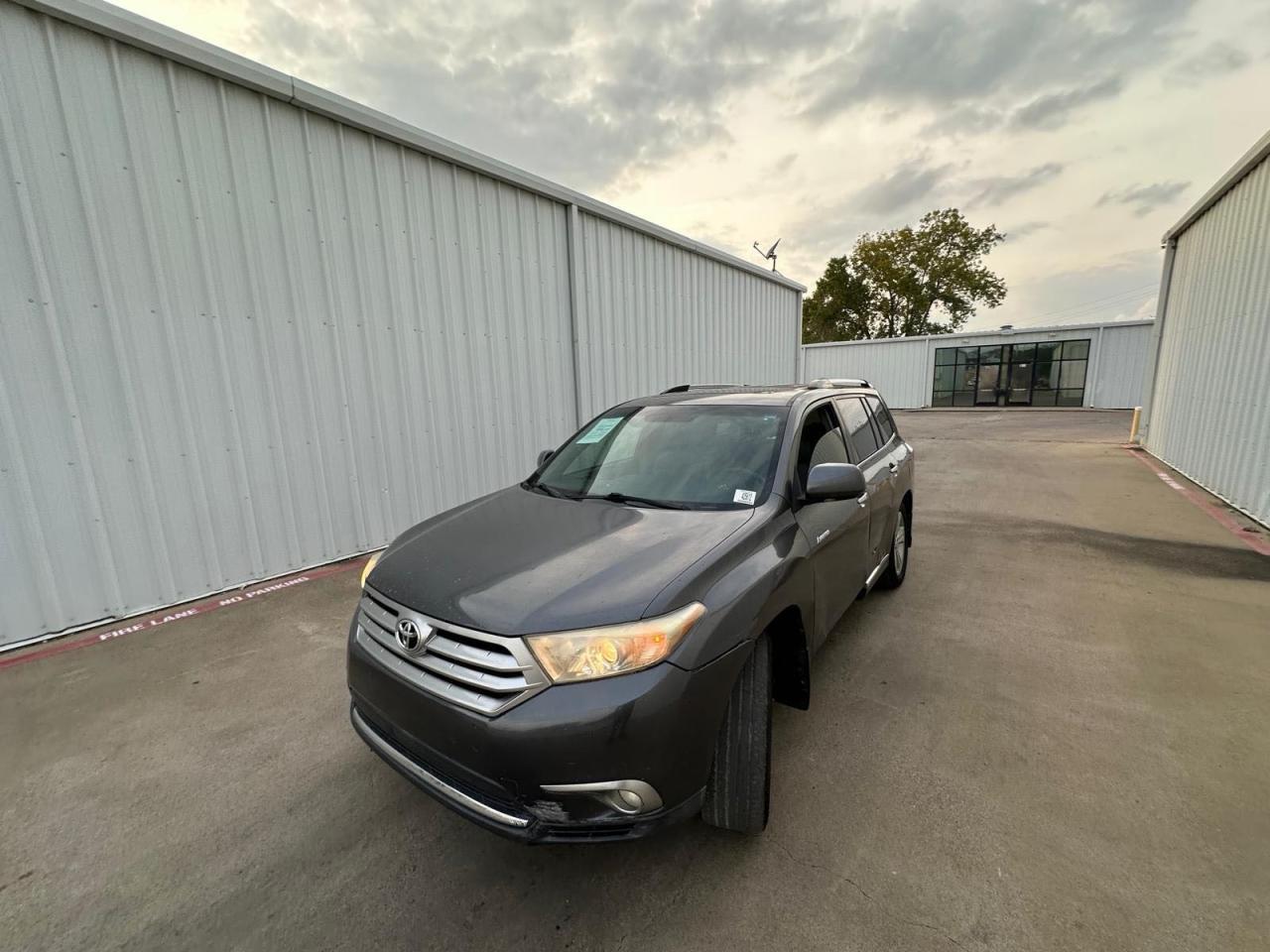 2012 TOYOTA HIGHLANDER