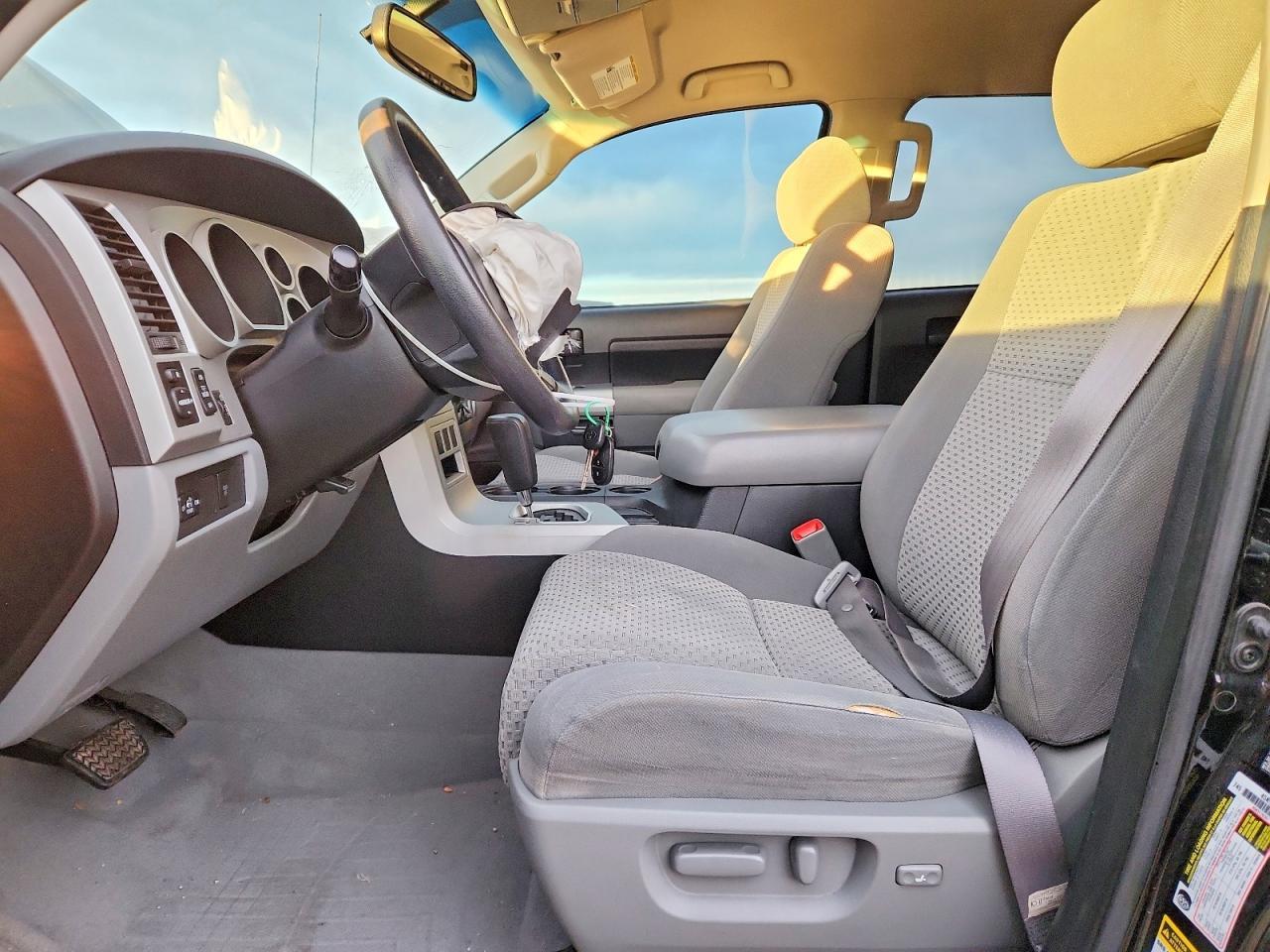 2008 TOYOTA TUNDRA