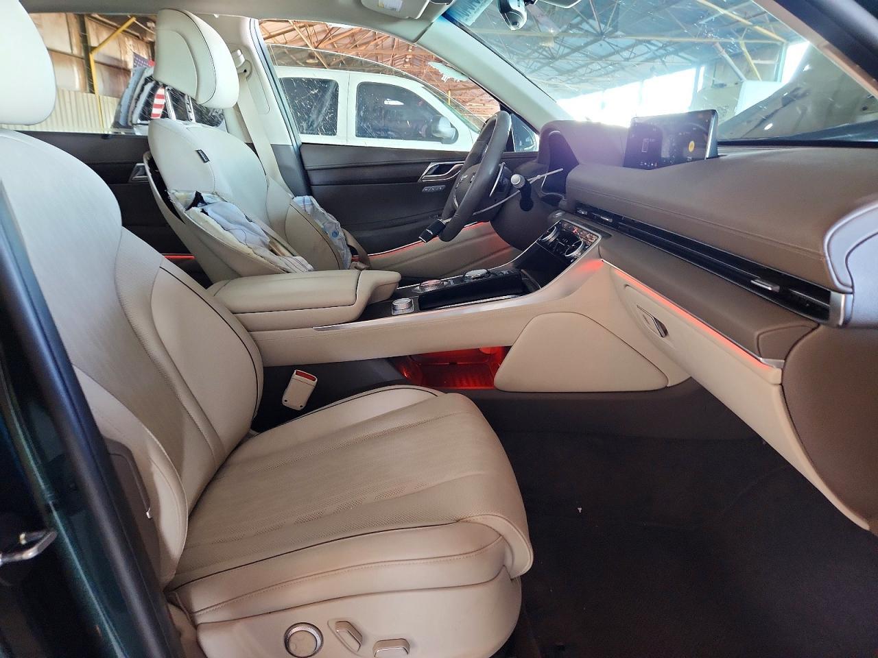 2024 GENESIS GV80
