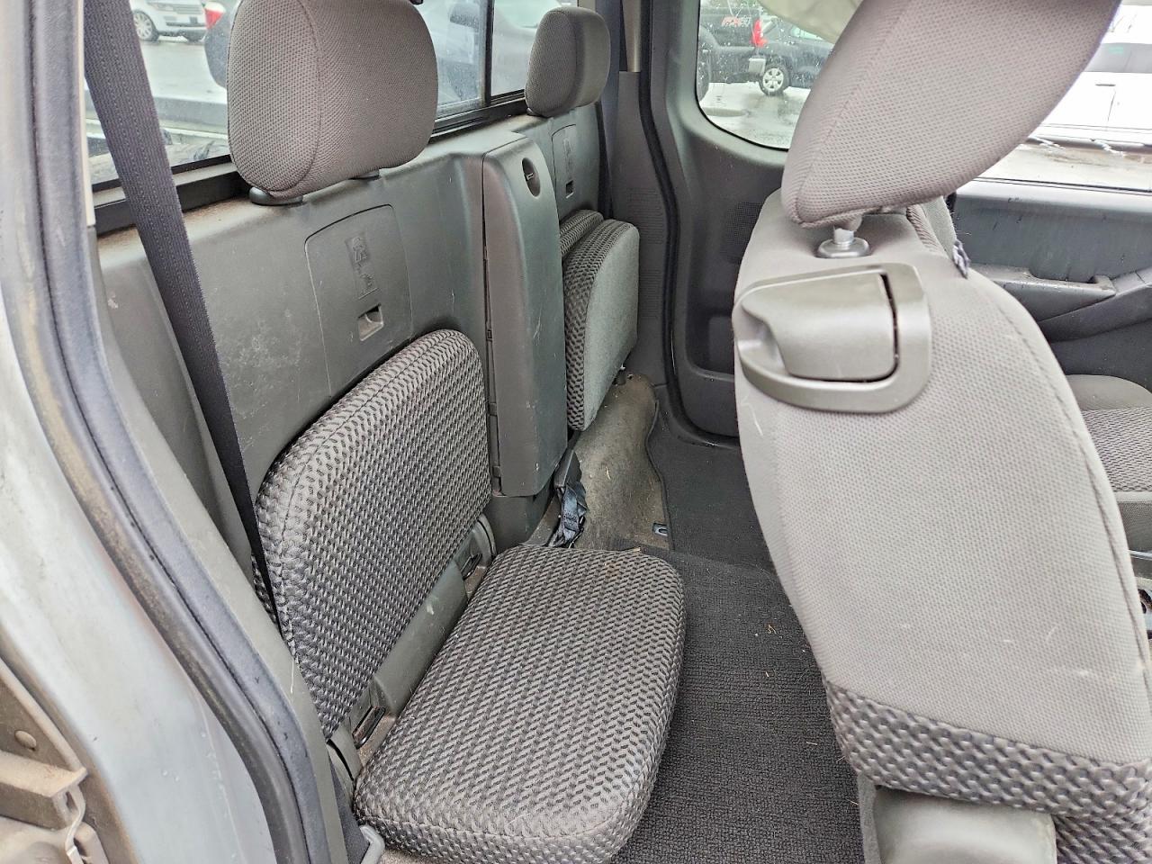 2011 NISSAN Frontier