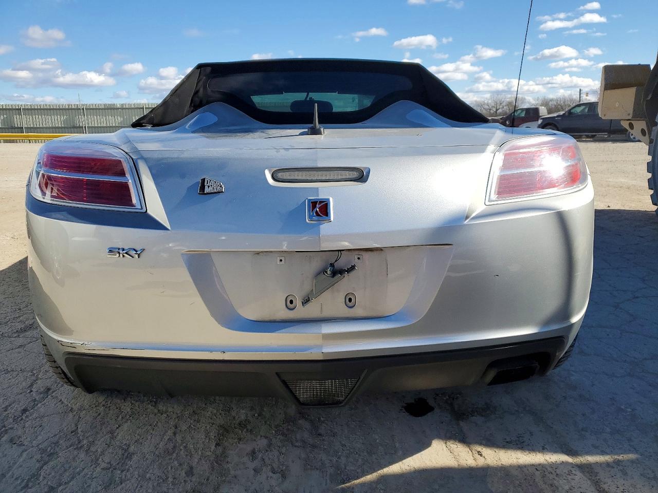 2009 SATURN Sky
