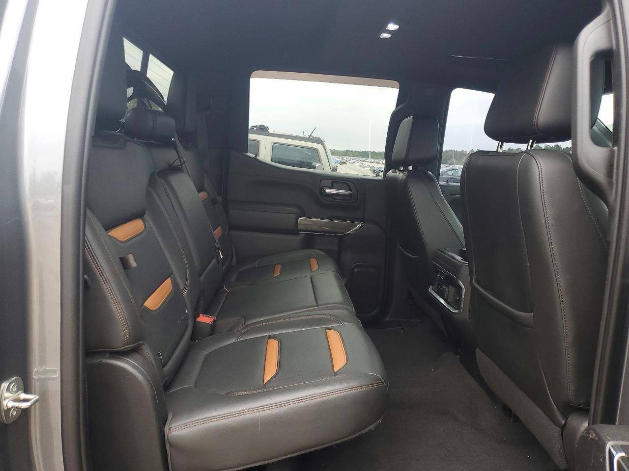 2020 GMC Sierra