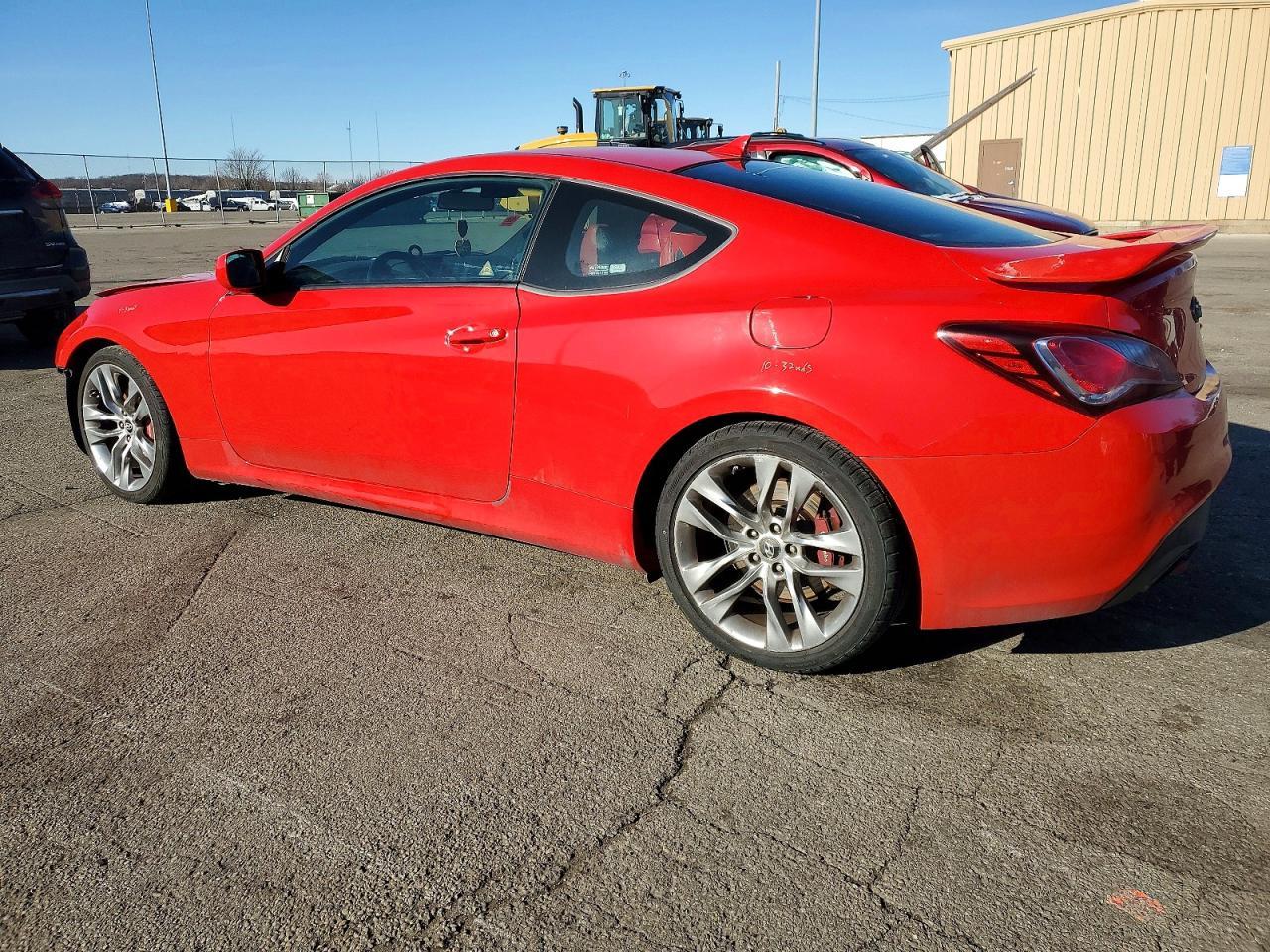2013 HYUNDAI GENESIS