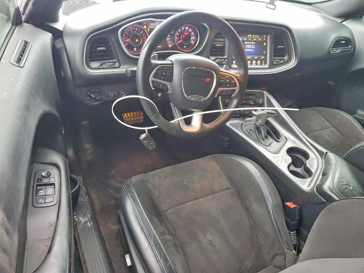 2015 DODGE Challenger