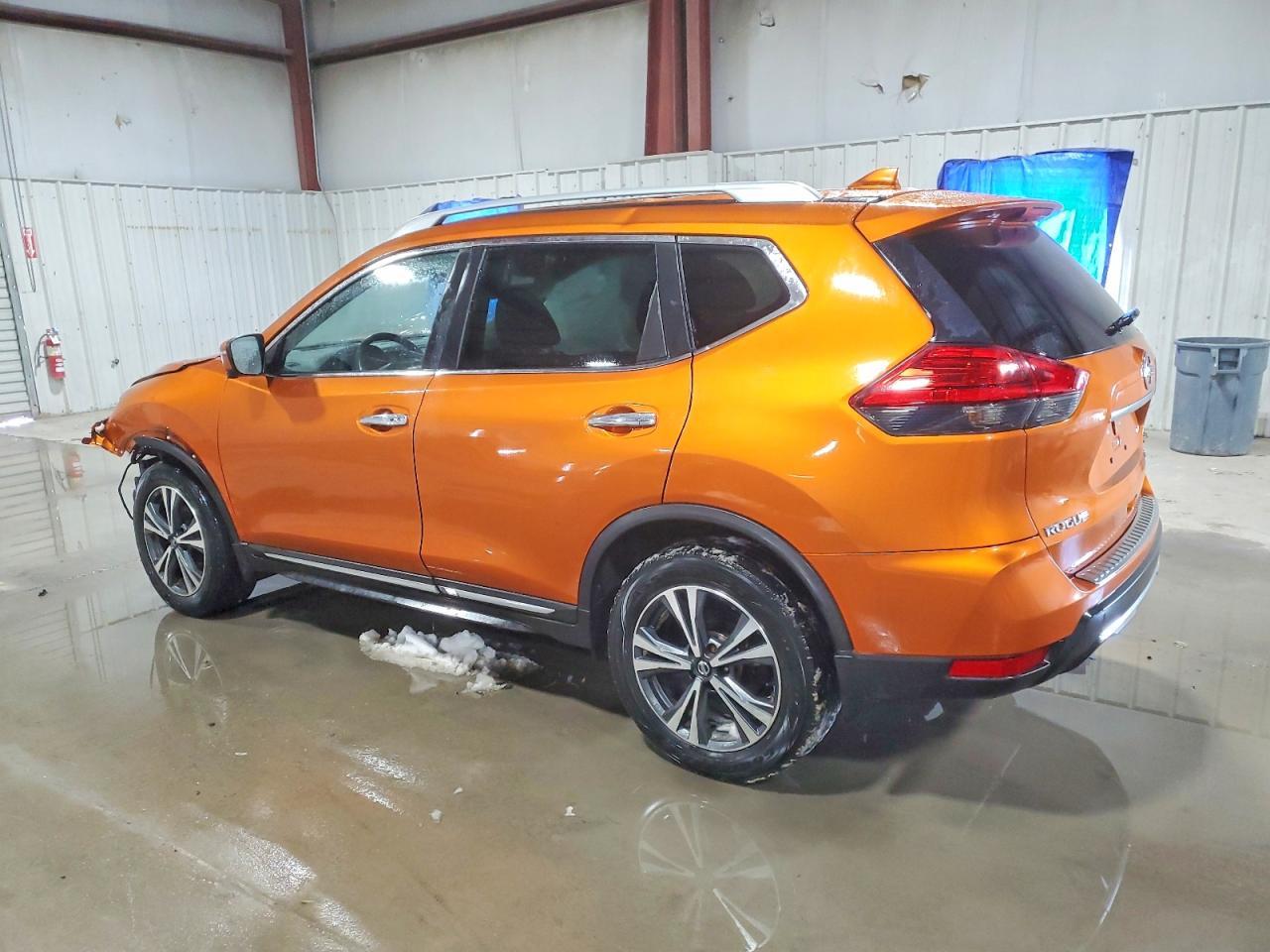 2017 NISSAN ROGUE