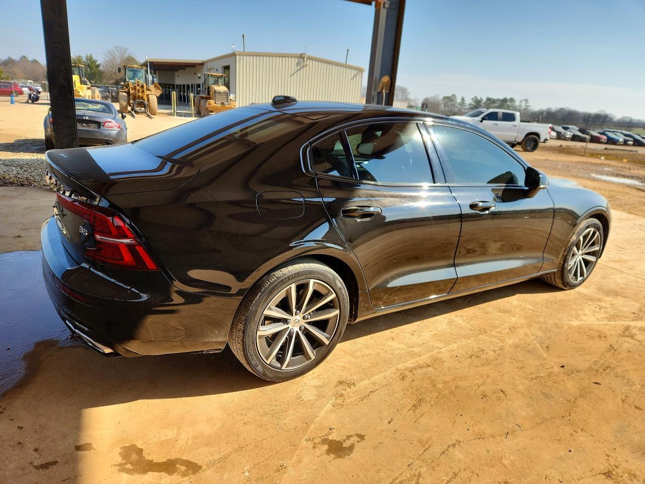 2022 VOLVO S60