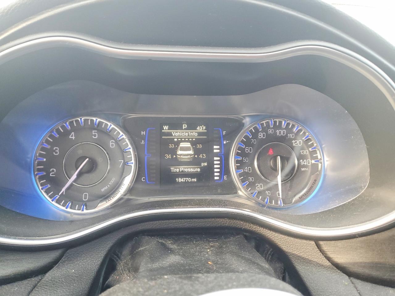 2015 CHRYSLER 200
