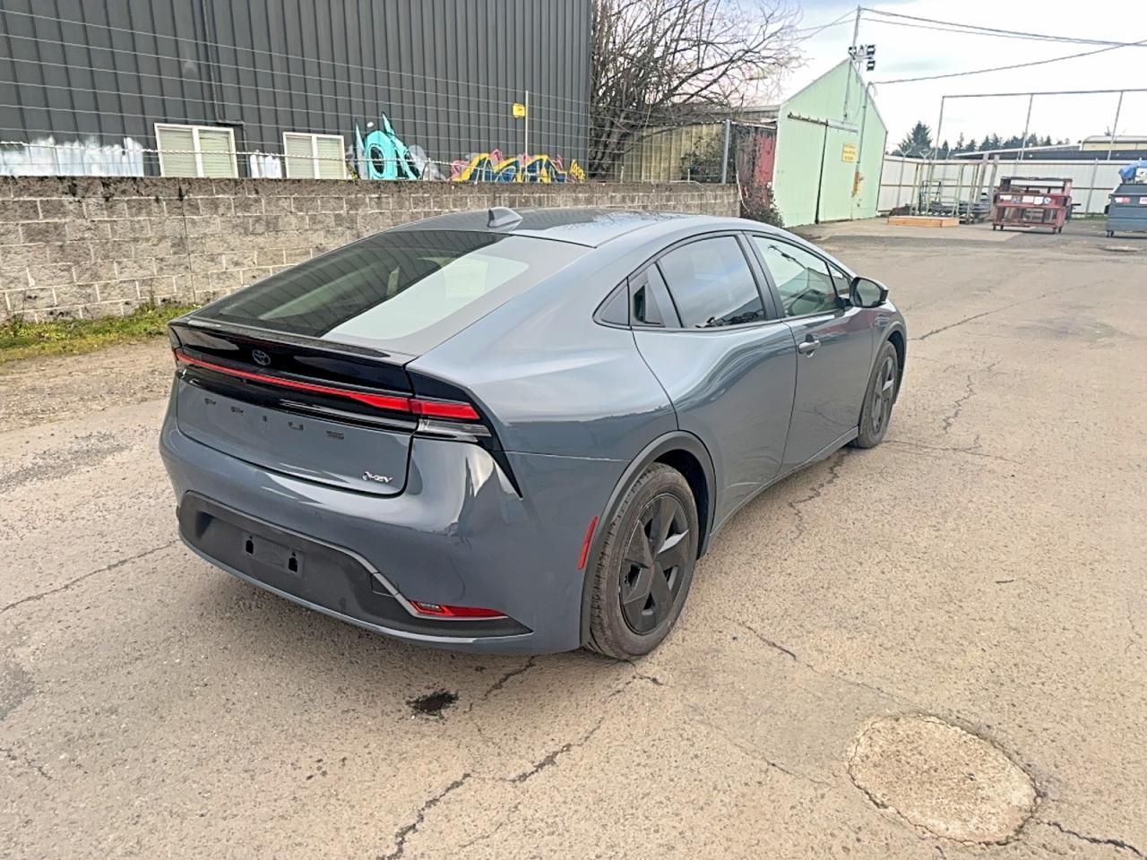 2025 TOYOTA PRIUS