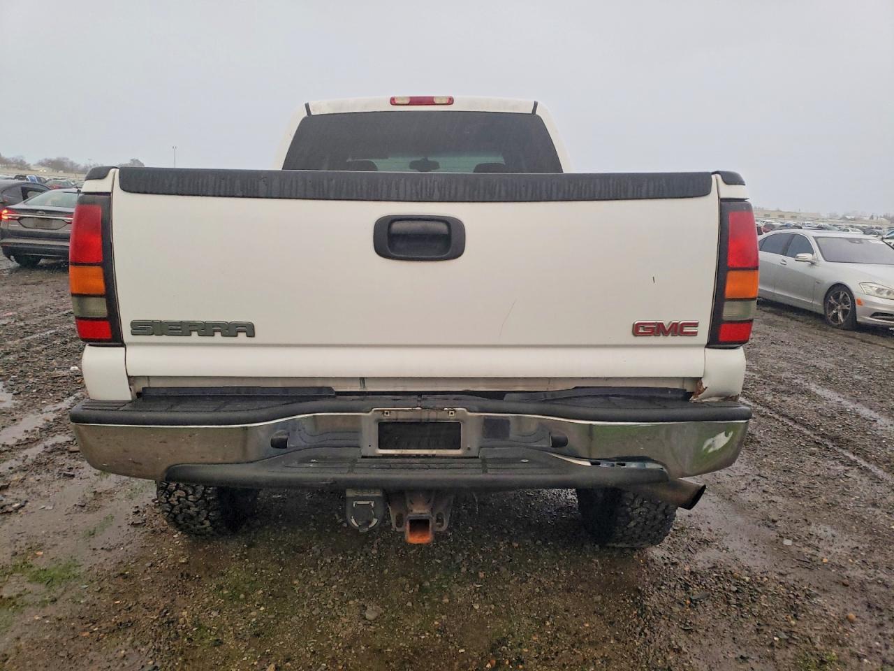 2004 GMC Sierra