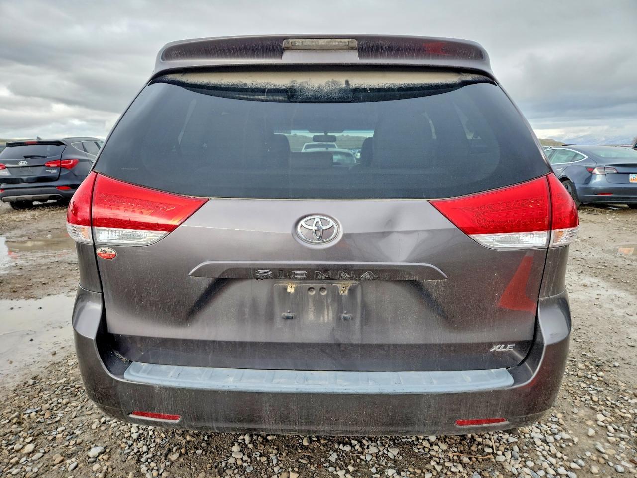 2012 TOYOTA SIENNA