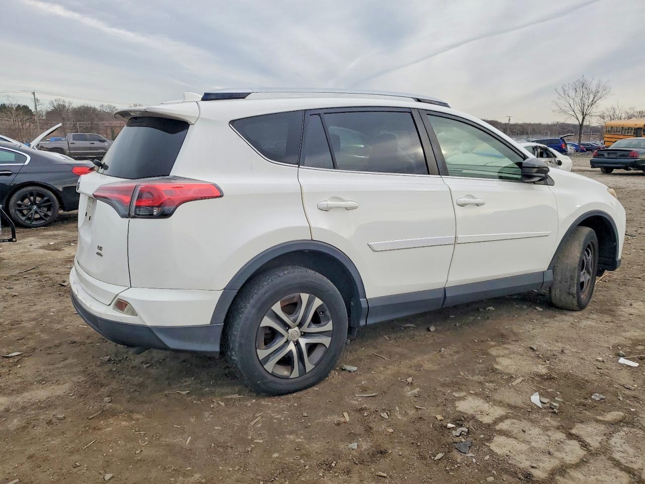 2016 TOYOTA RAV4