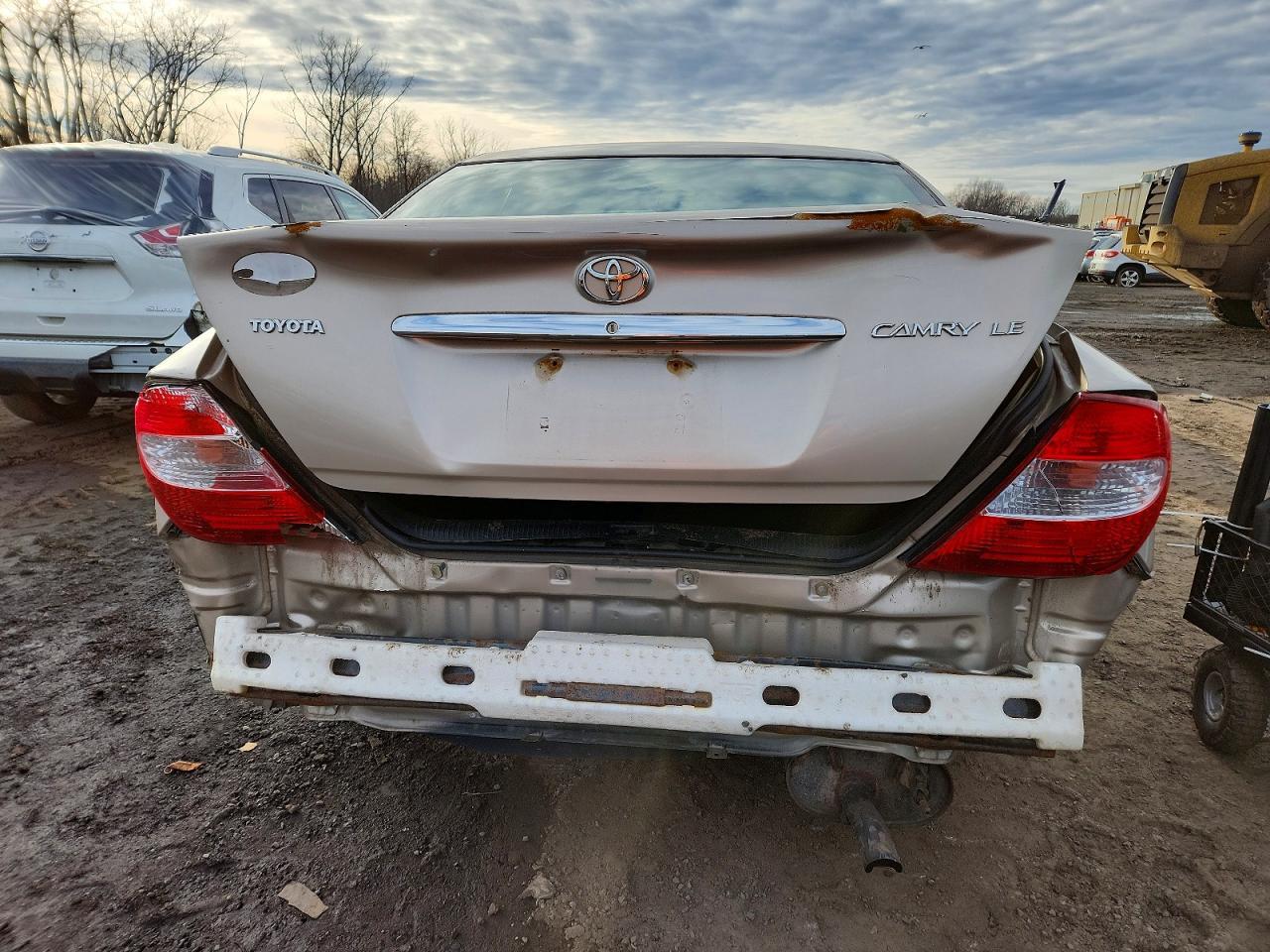 2004 TOYOTA CAMRY