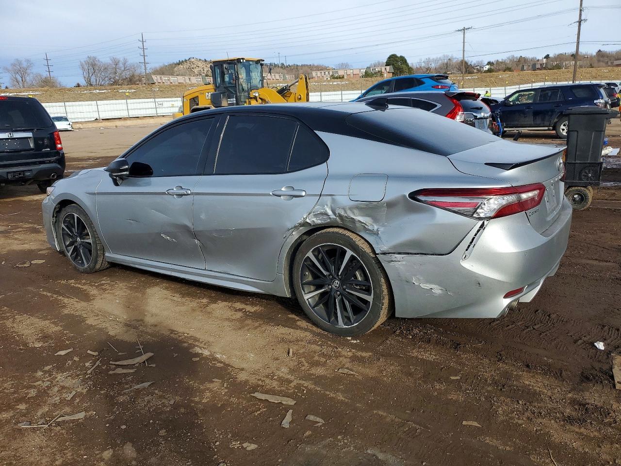 2018 TOYOTA CAMRY