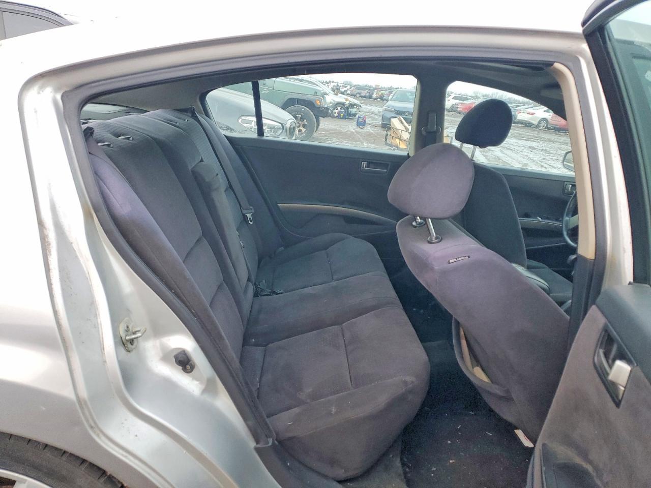 2004 NISSAN Maxima