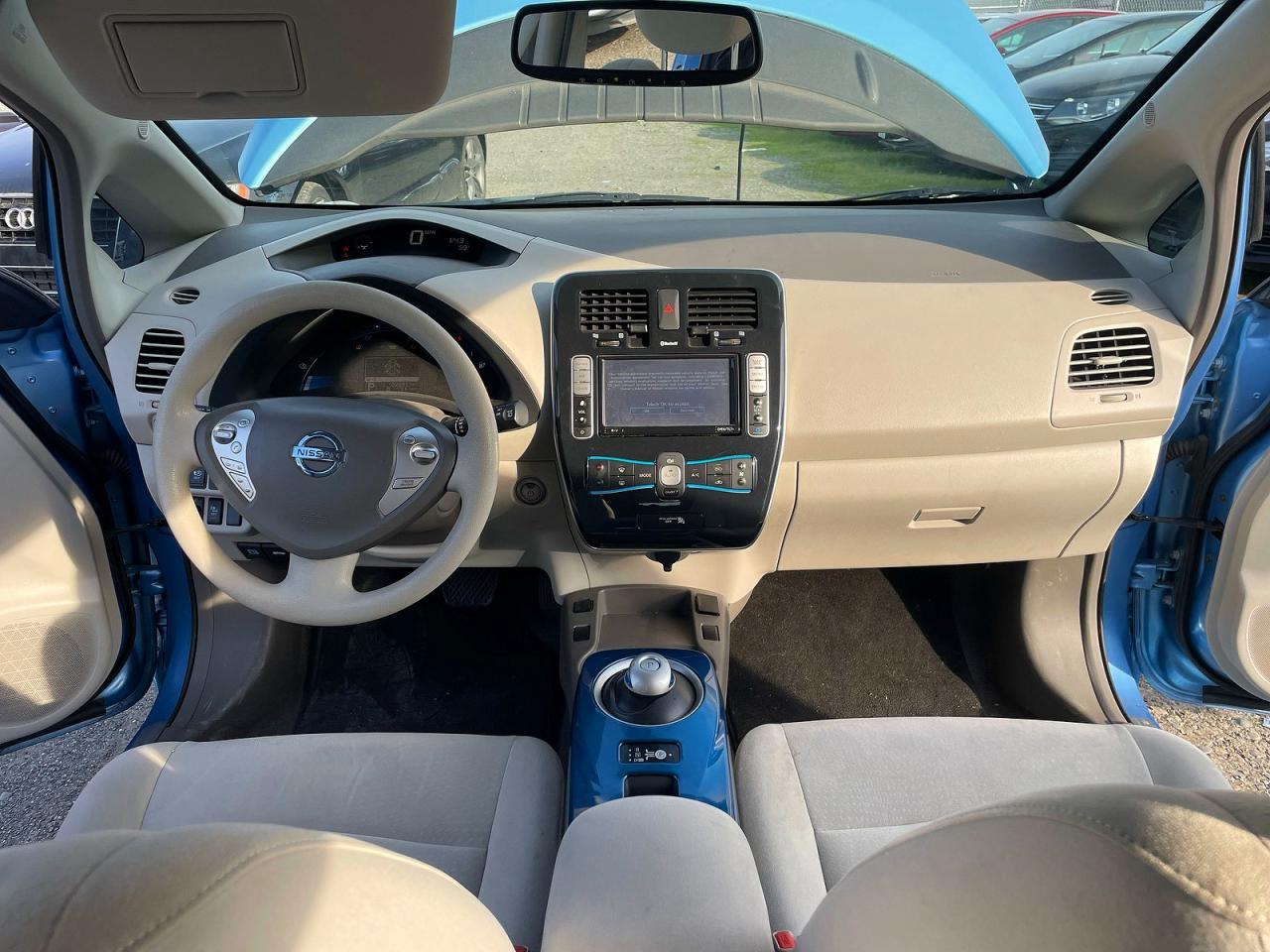 2011 NISSAN LEAF