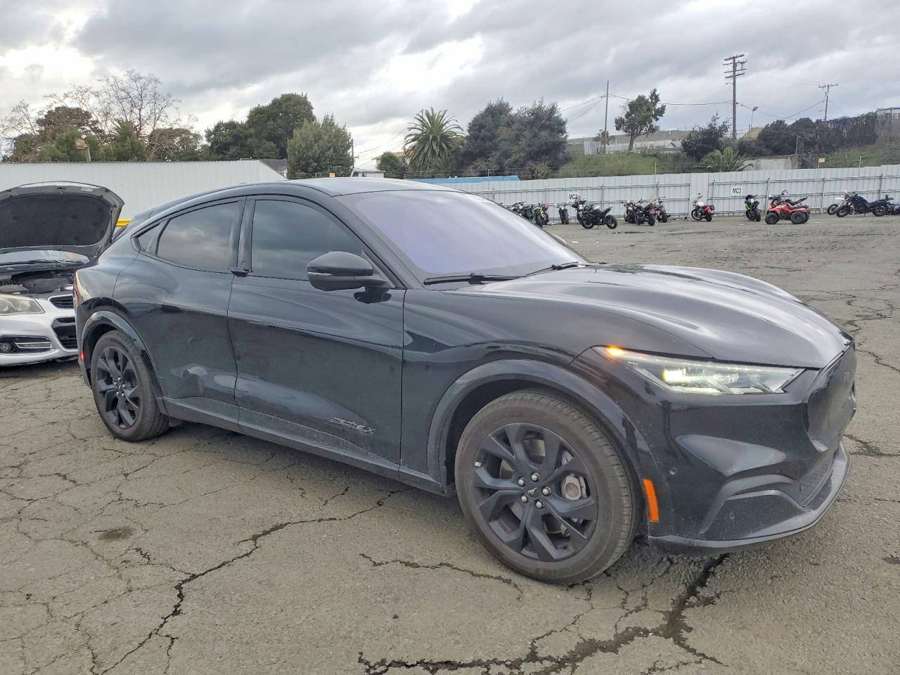2023 FORD Mustang Mach-E