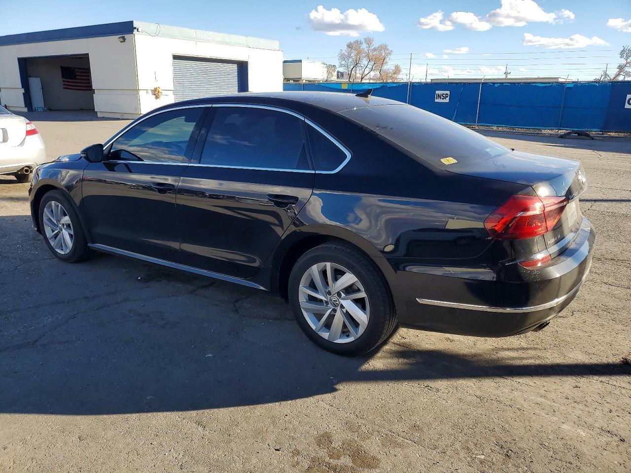 2018 VOLKSWAGEN Passat