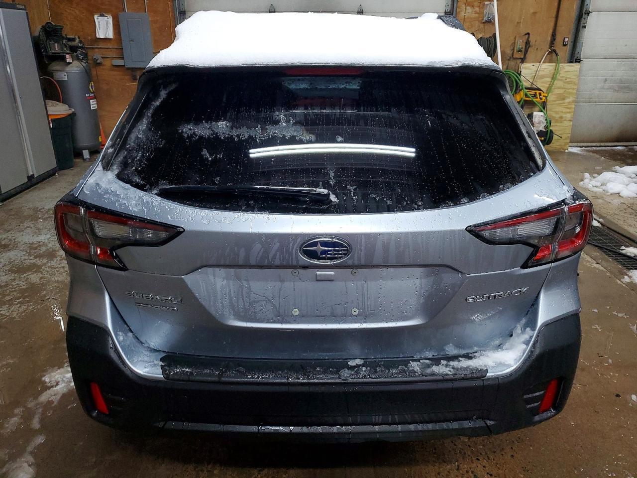2021 SUBARU Outback