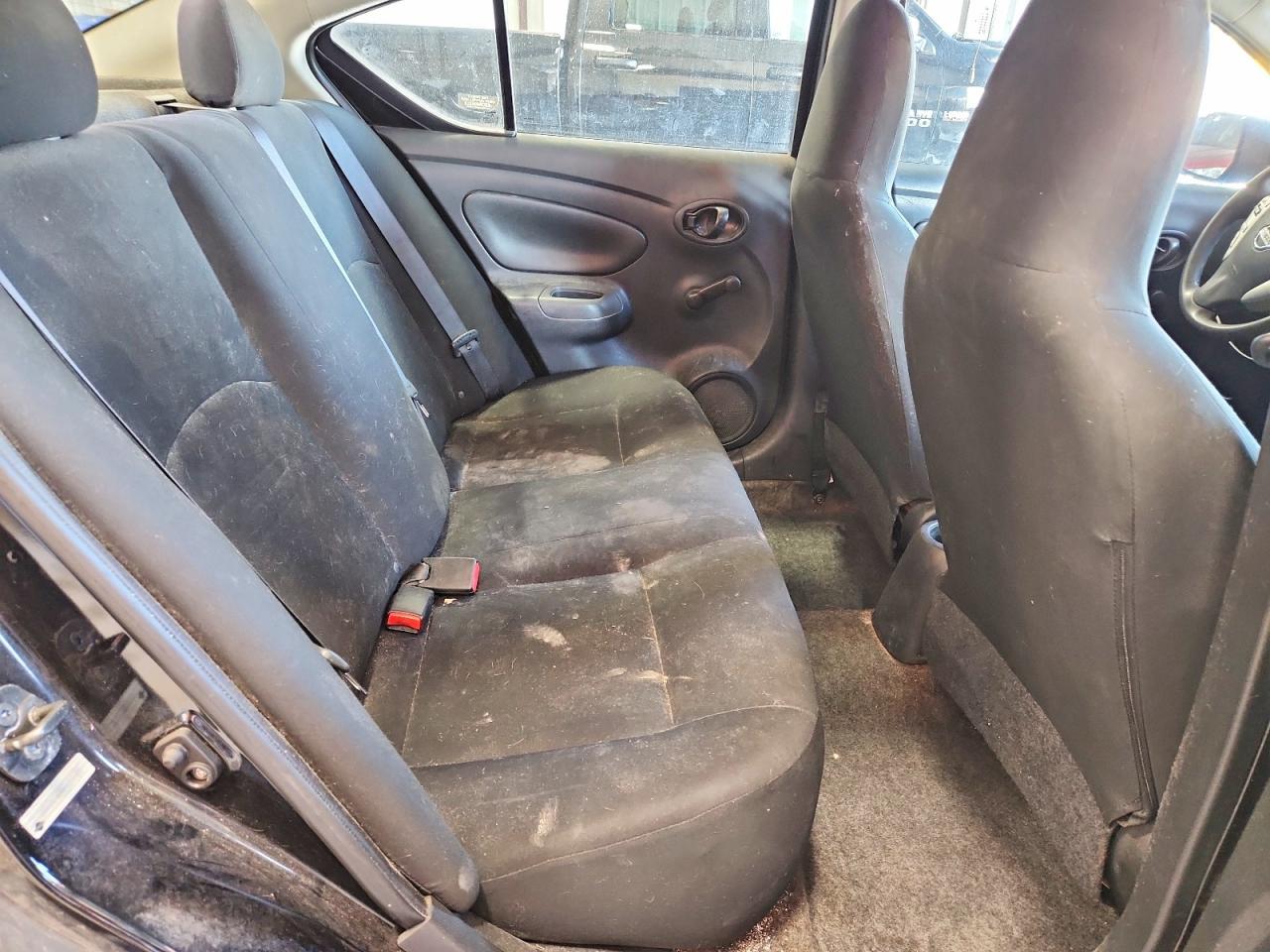 2015 NISSAN VERSA