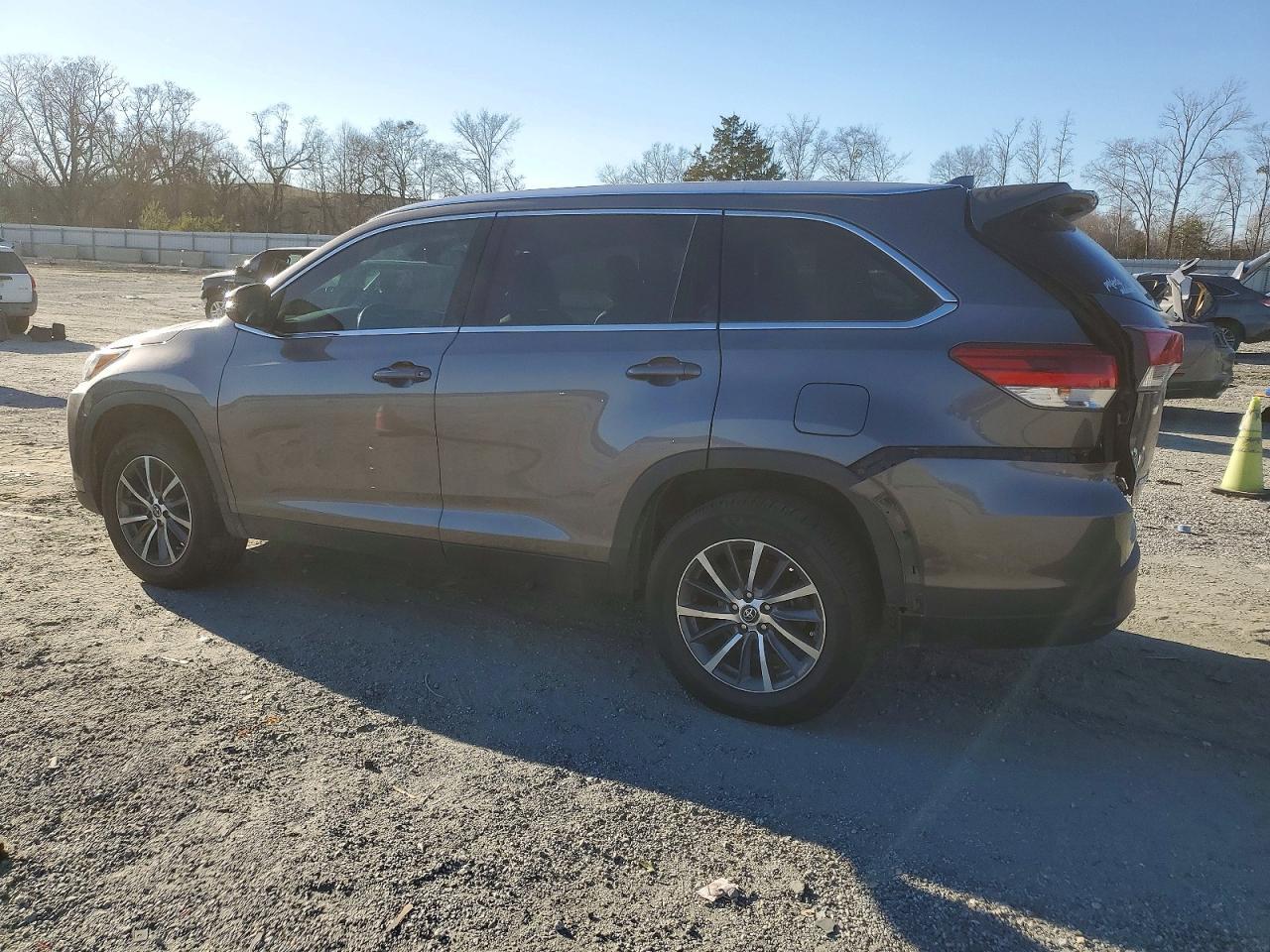 2019 TOYOTA HIGHLANDER