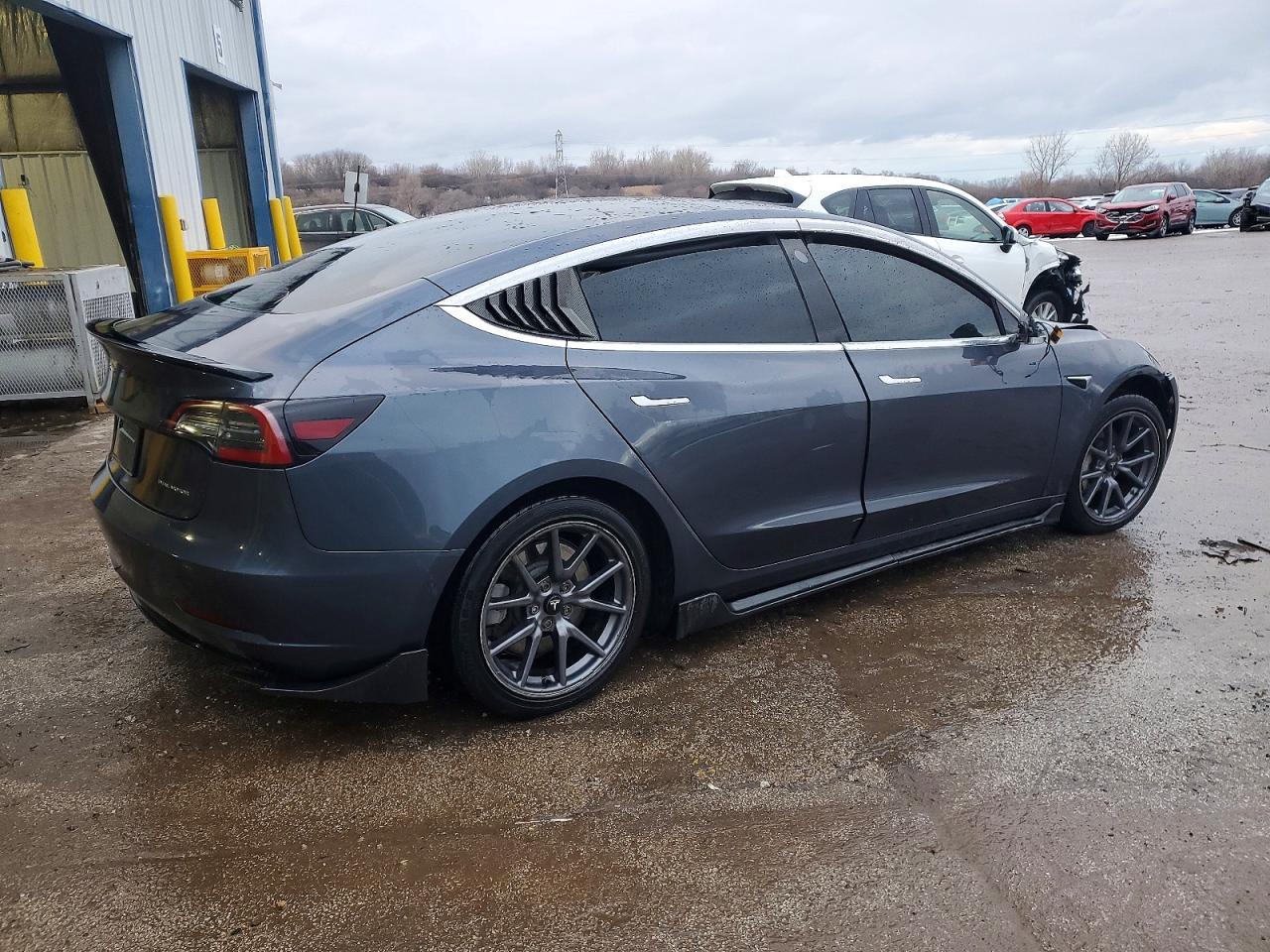 2020 TESLA MODEL 3