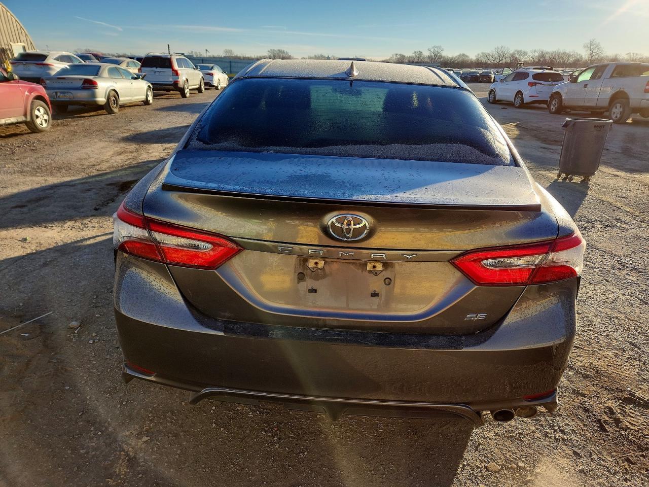 2019 TOYOTA CAMRY