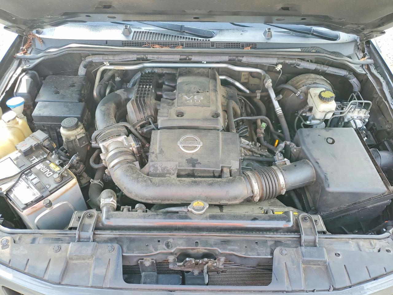 2012 NISSAN Frontier