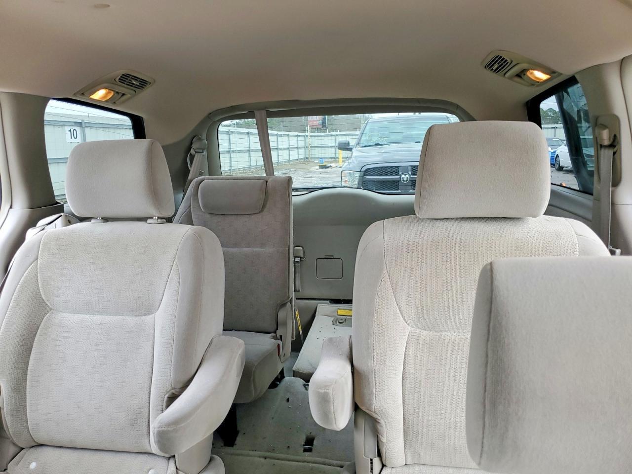 2005 TOYOTA SIENNA
