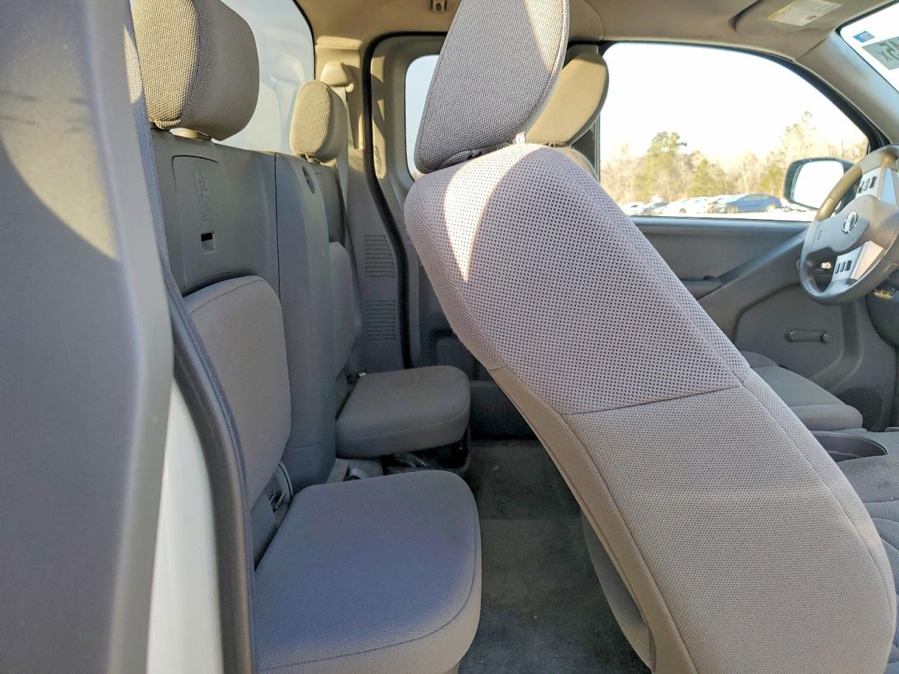 2017 NISSAN Frontier