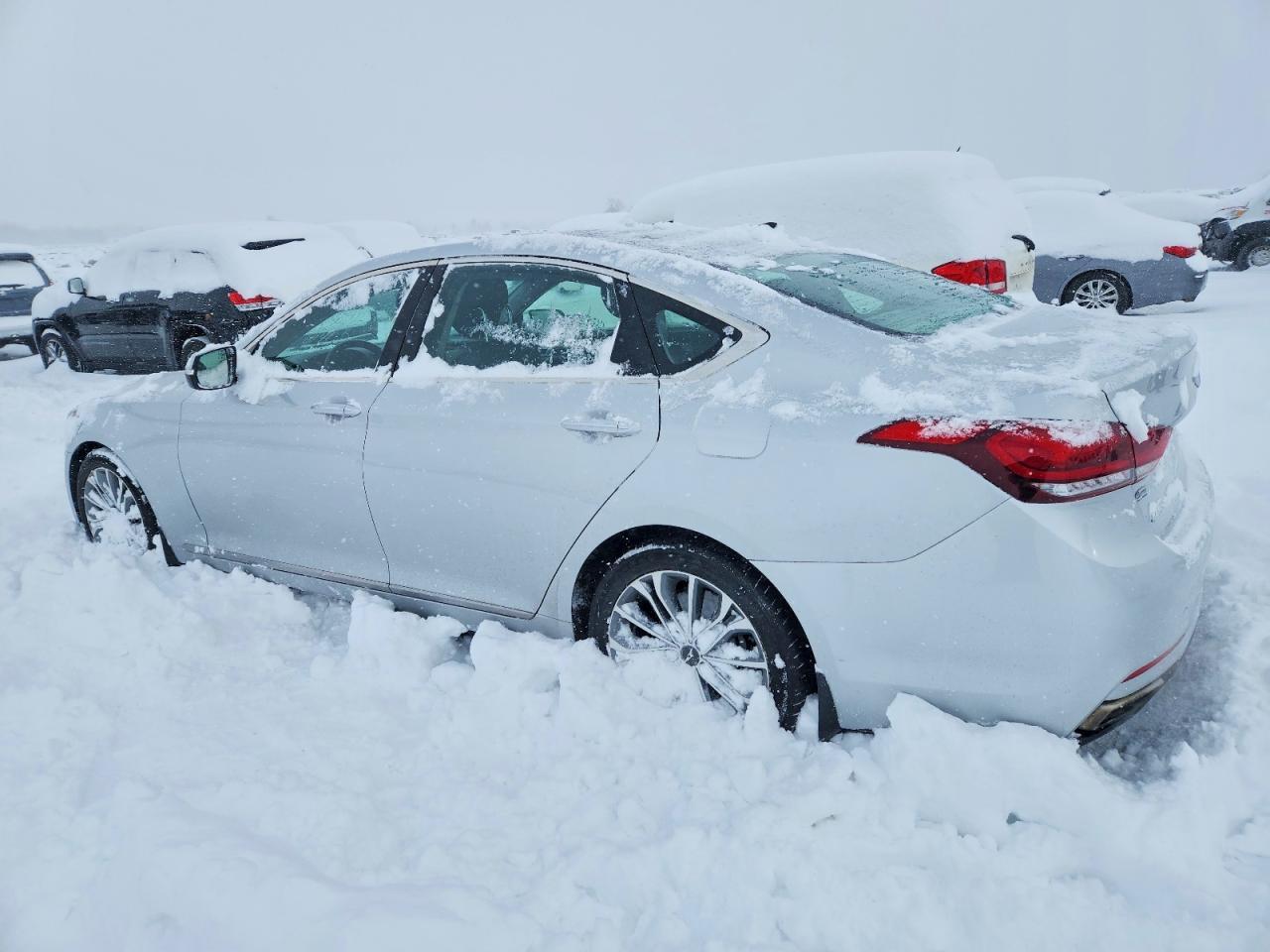 2016 HYUNDAI GENESIS