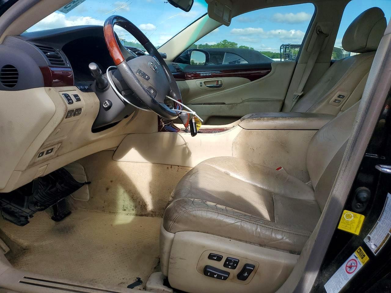 2011 LEXUS LS 460