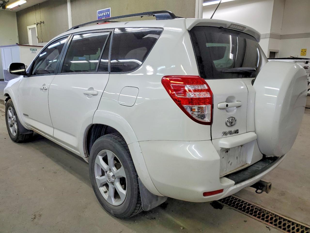 2011 TOYOTA RAV4